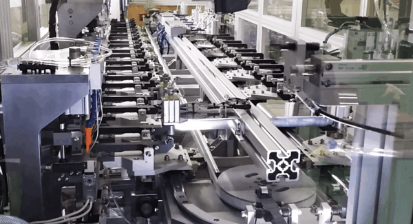 HepcoMotion - 사례 연구: DTS – 자동차 배터리 조립라인