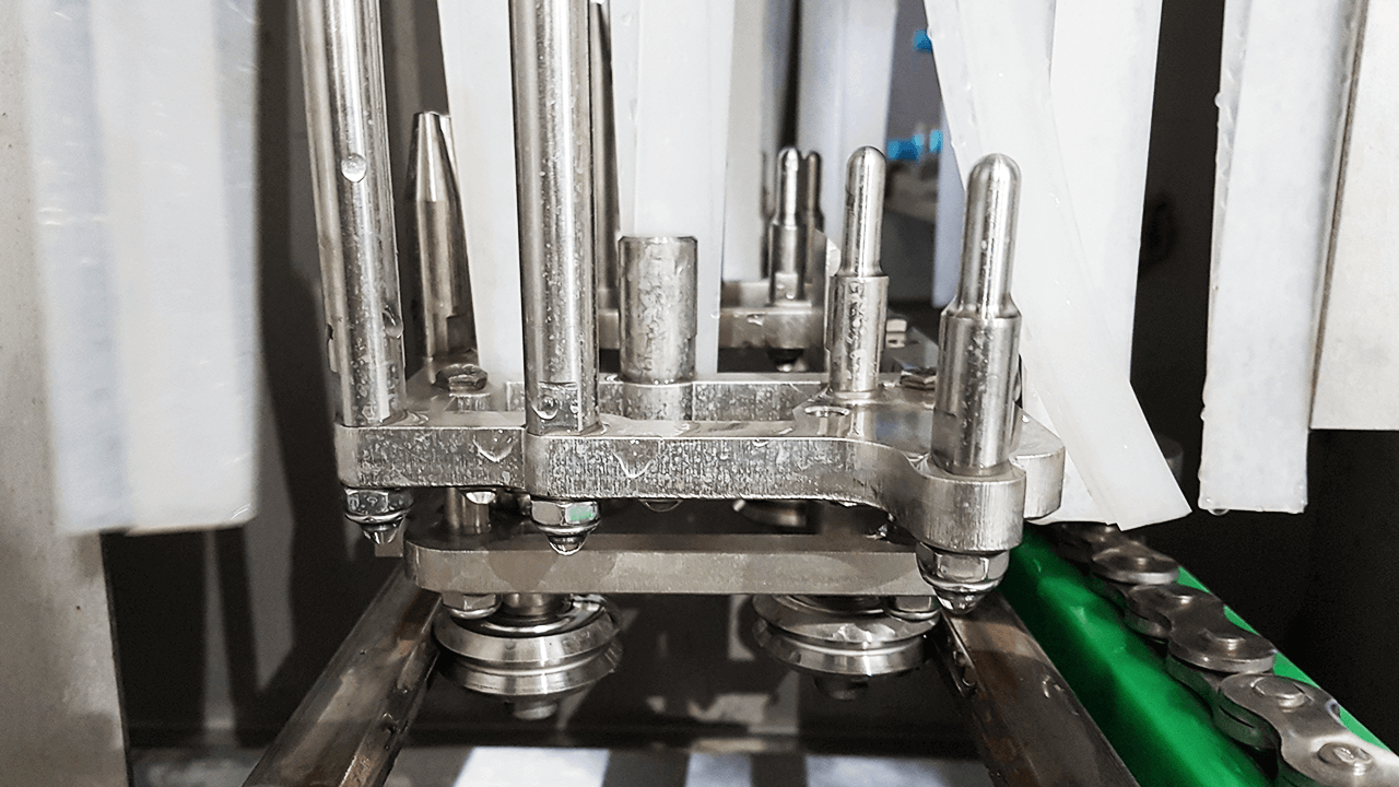 HepcoMotion - 세척 어플리케이션에 적용된 DualVee 리니어 슬라이드