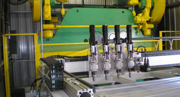 HepcoMotion - 멀티-헤드 드릴링 기계