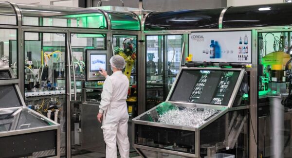 HepcoMotion - 생산처리 시간을 10시간에서 단 15분으로 단축시킨 L’Oréal의 사례 소개