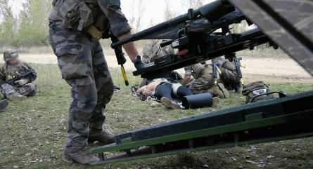 HepcoMotion - 군용 구급차 스트레처카 어플리케이션 | DualVee 리니어 시스템