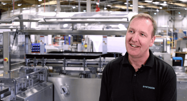 HepcoMotion - 스마트 컨베이어 기술로 효율성이 향상된 Syntegon의 MagTRAC 사례 알아보기